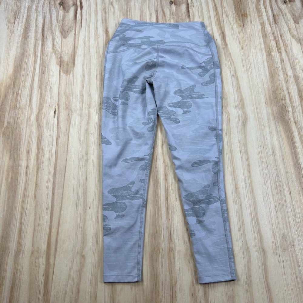 Eddie Bauer Women's Camo Crop Leggings EBW41LG511 Gray Camo Size Small